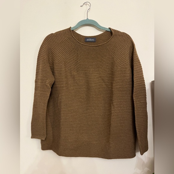 Seldom Sweaters - Seldom Brown 100% Virgin Wool Sweater Size M